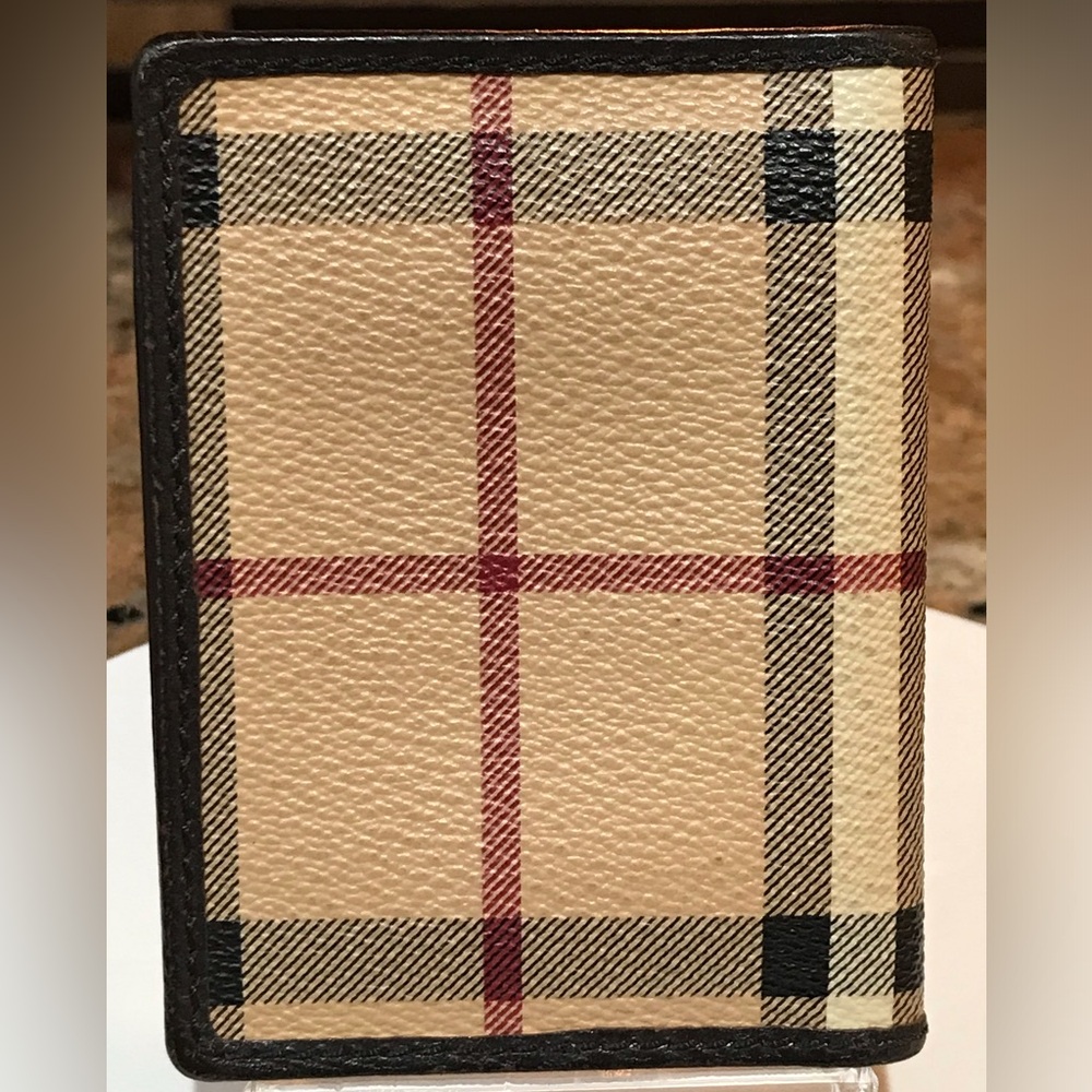 Burberry Nova Check Card/ID Holder 😍❤️ - Picture 5 of 17